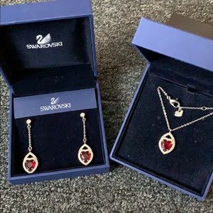 🥳HP 9/20🥳 Swarovski Heart Pendant and Earrings